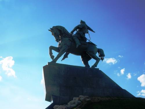 Памятник Салавату Юлаеву национальному герою Башкортостана